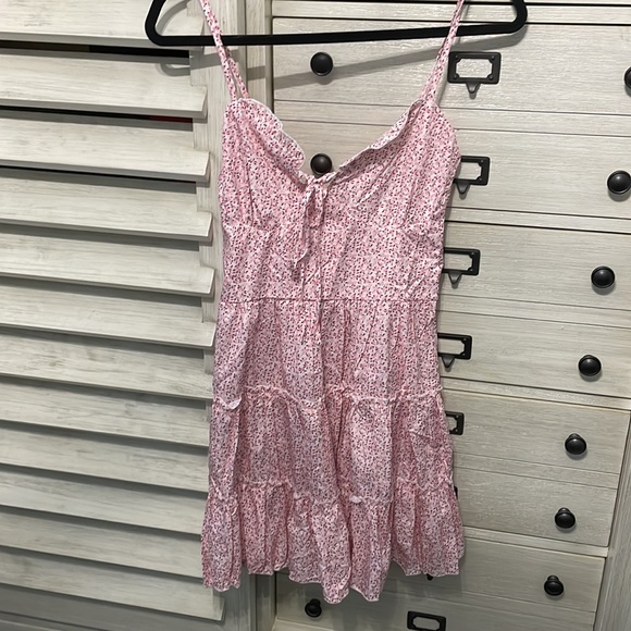 Chic Me Floral Dresses (Size Small) - Picture 2 of 4